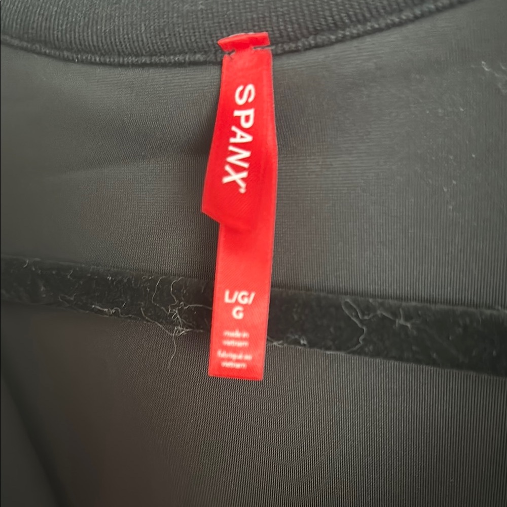 Spanx AirEssentials half-zip black velvet - Picture 9 of 13